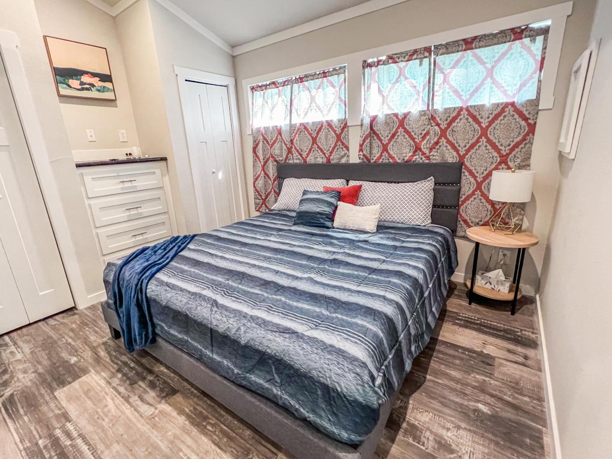 Private Tiny Home Royal Ridge Getaway Exterior photo